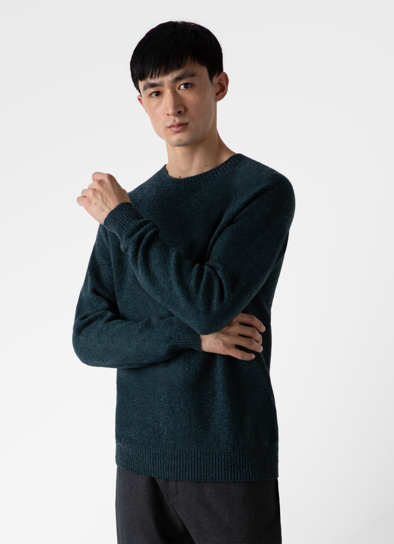 Men's Lambswool Crew Neck Jumper in Peacock | Sunspel