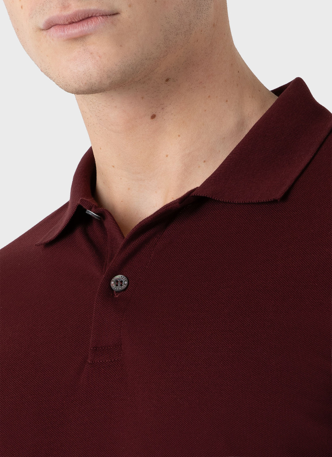 Men's Piqué Polo Shirt in Port