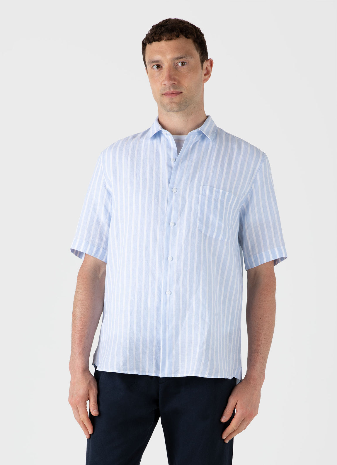 Men's Short Sleeve Linen Shirt in Light Blue/White | Sunspel