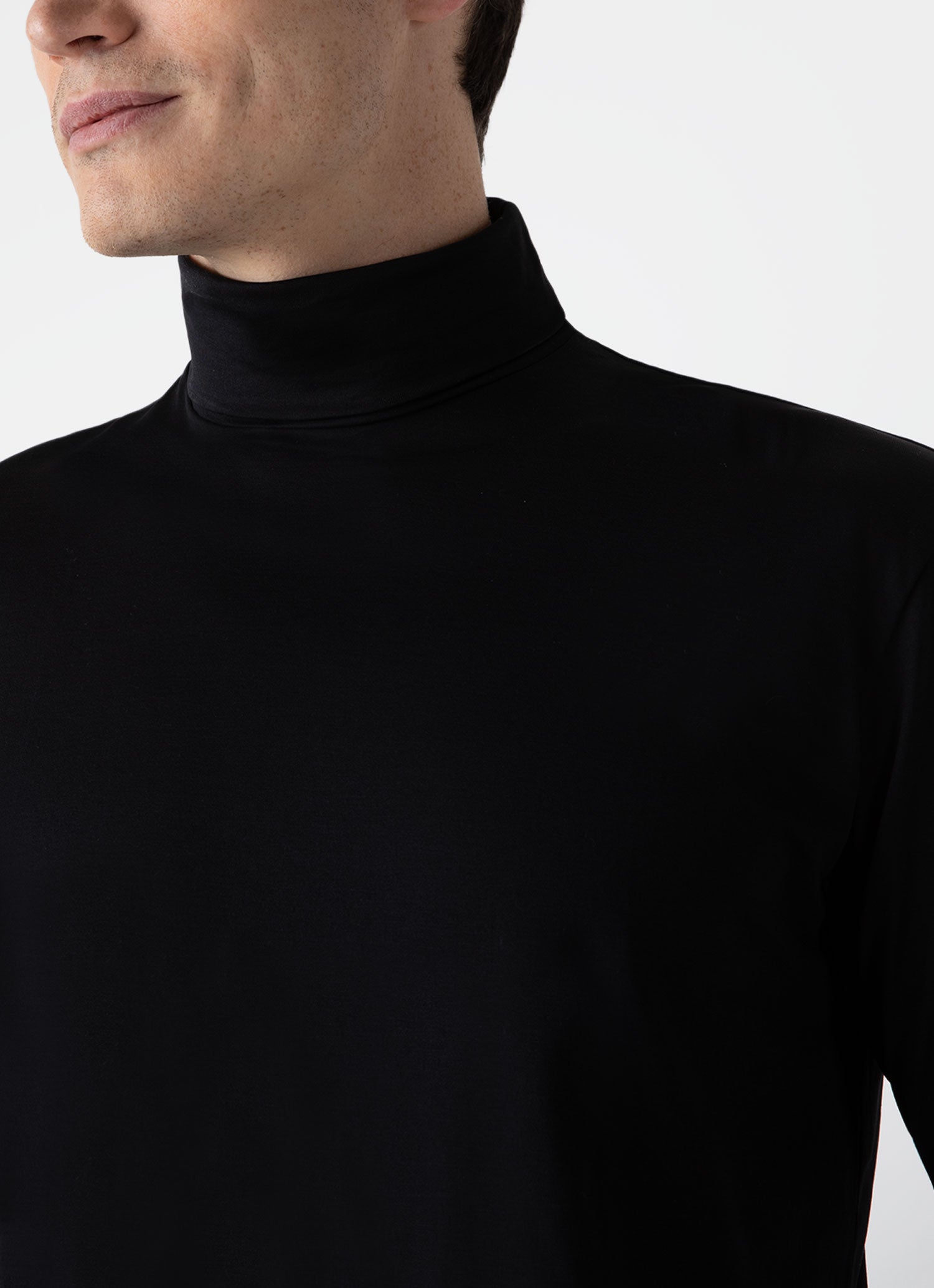 Sunspel Long Sleeve Roll Neck T Shirt Black M