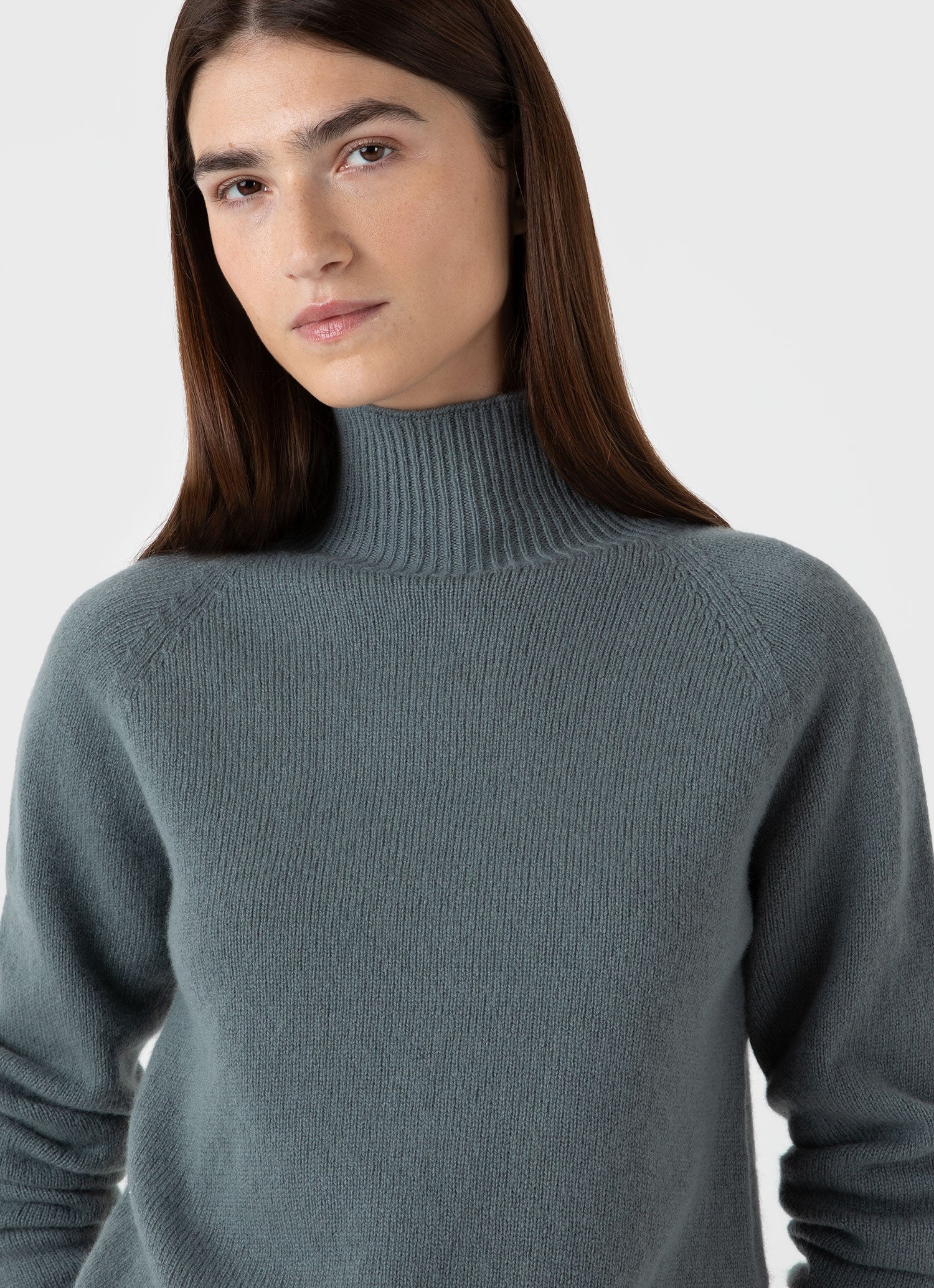 Women's Lambswool Funnel Neck Jumper in Smoke Green