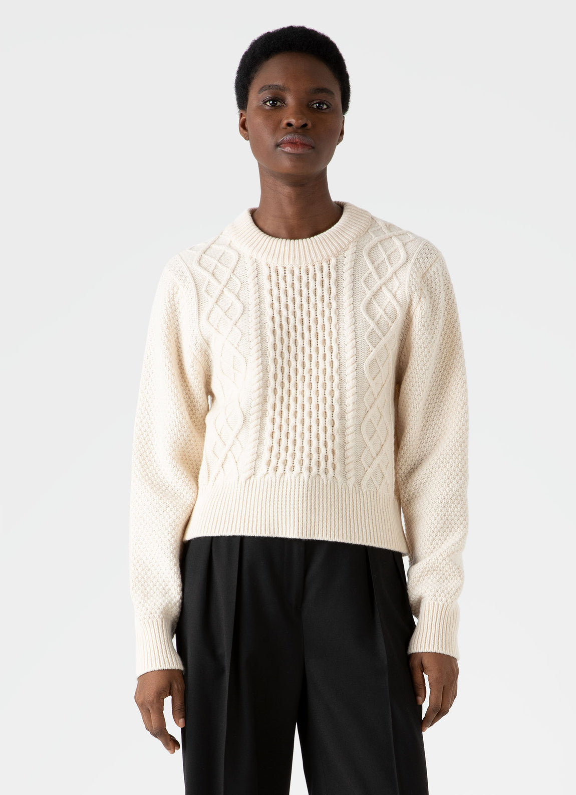 Women's Lambswool Cable Knit Jumper in Ecru