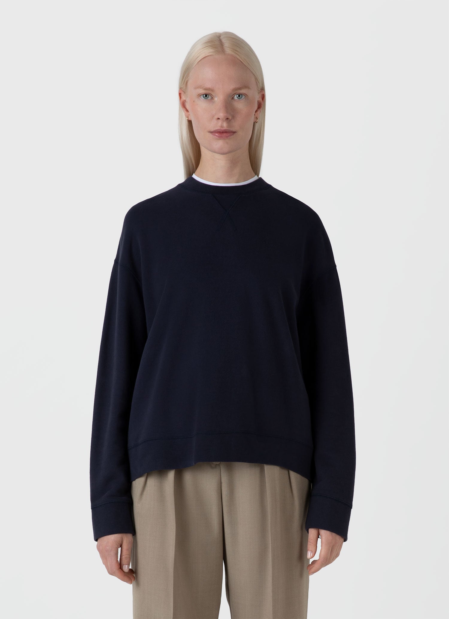 Women s Relaxed Loopback Sweatshirt in Navy Sunspel