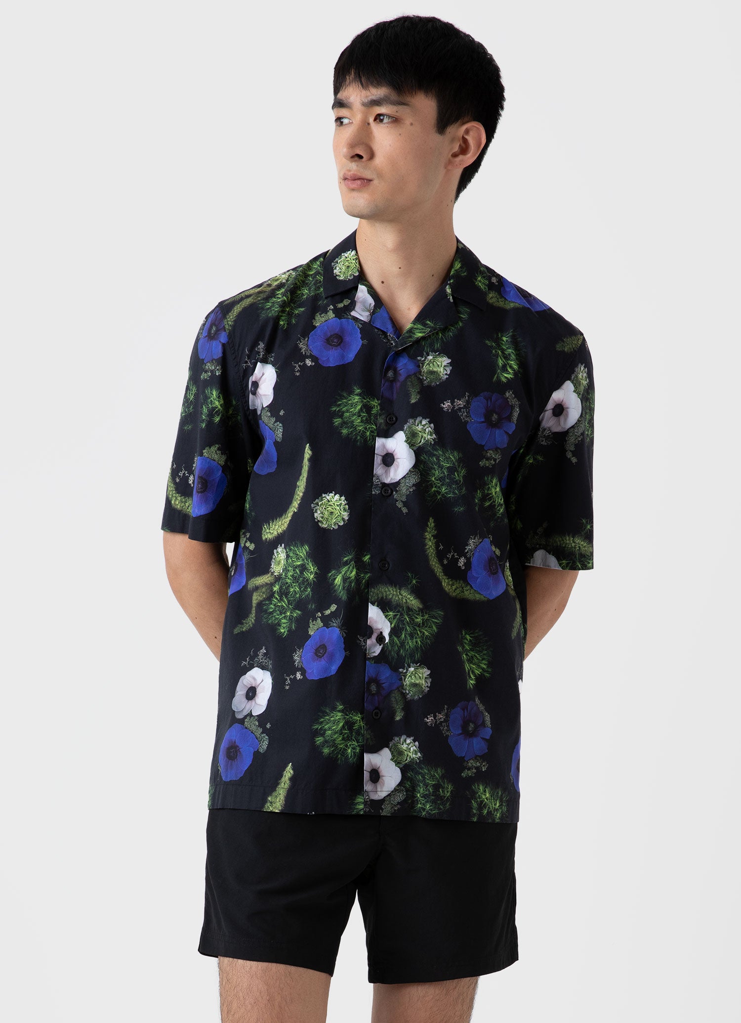 Men's Flower Print Camp Collar Shirt in Sea Moss Print | Sunspel