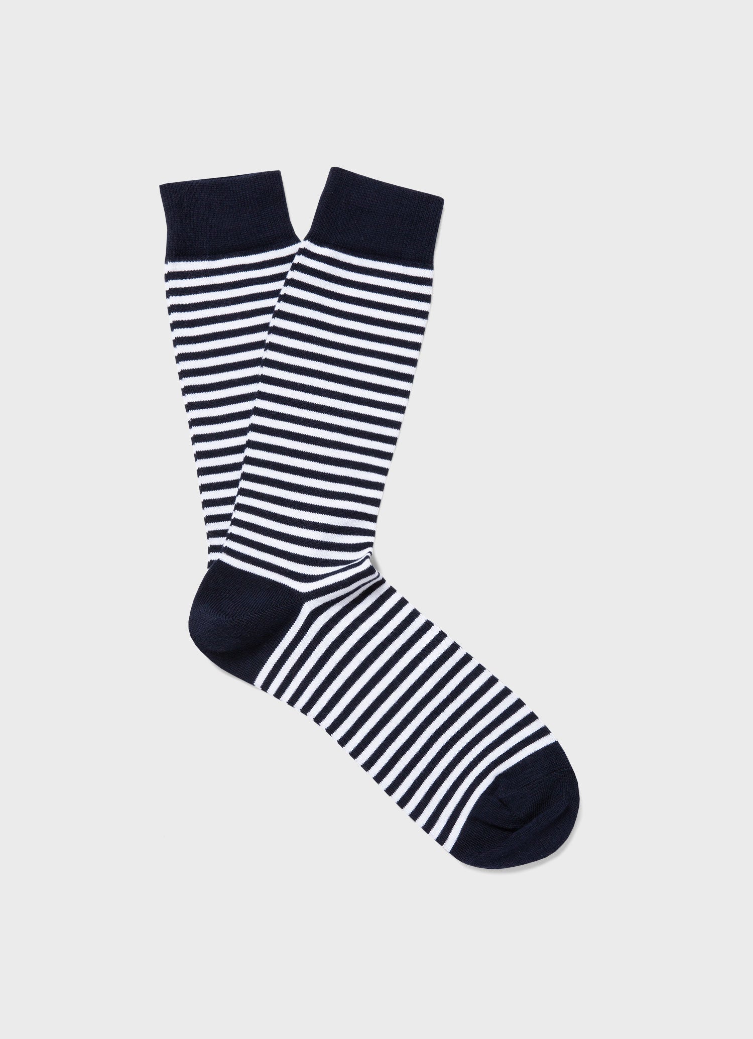 Men's Cotton Socks in White/Navy English Stripe | Sunspel