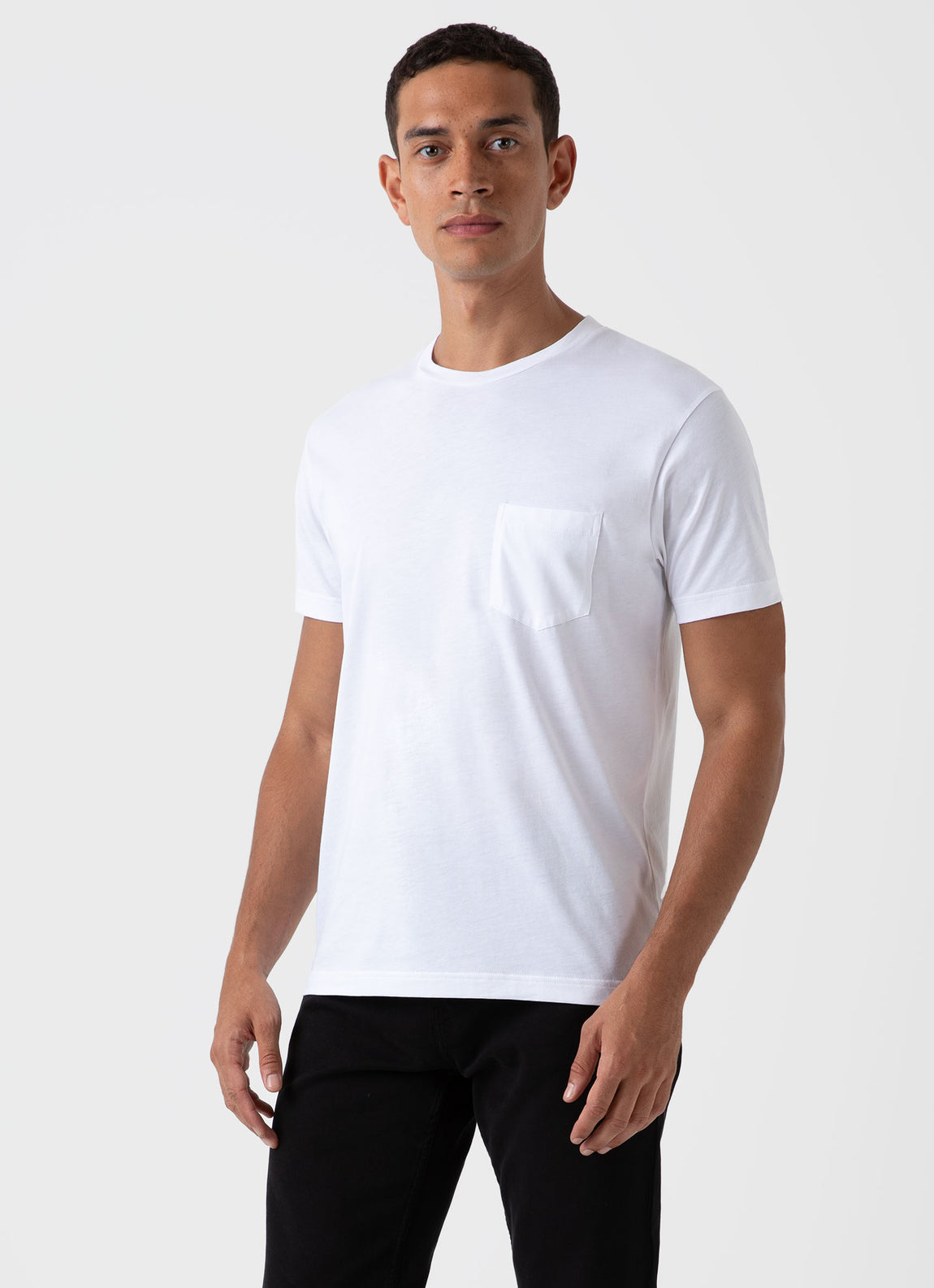 Men's Riviera Midweight Pocket T-shirt in White | Sunspel