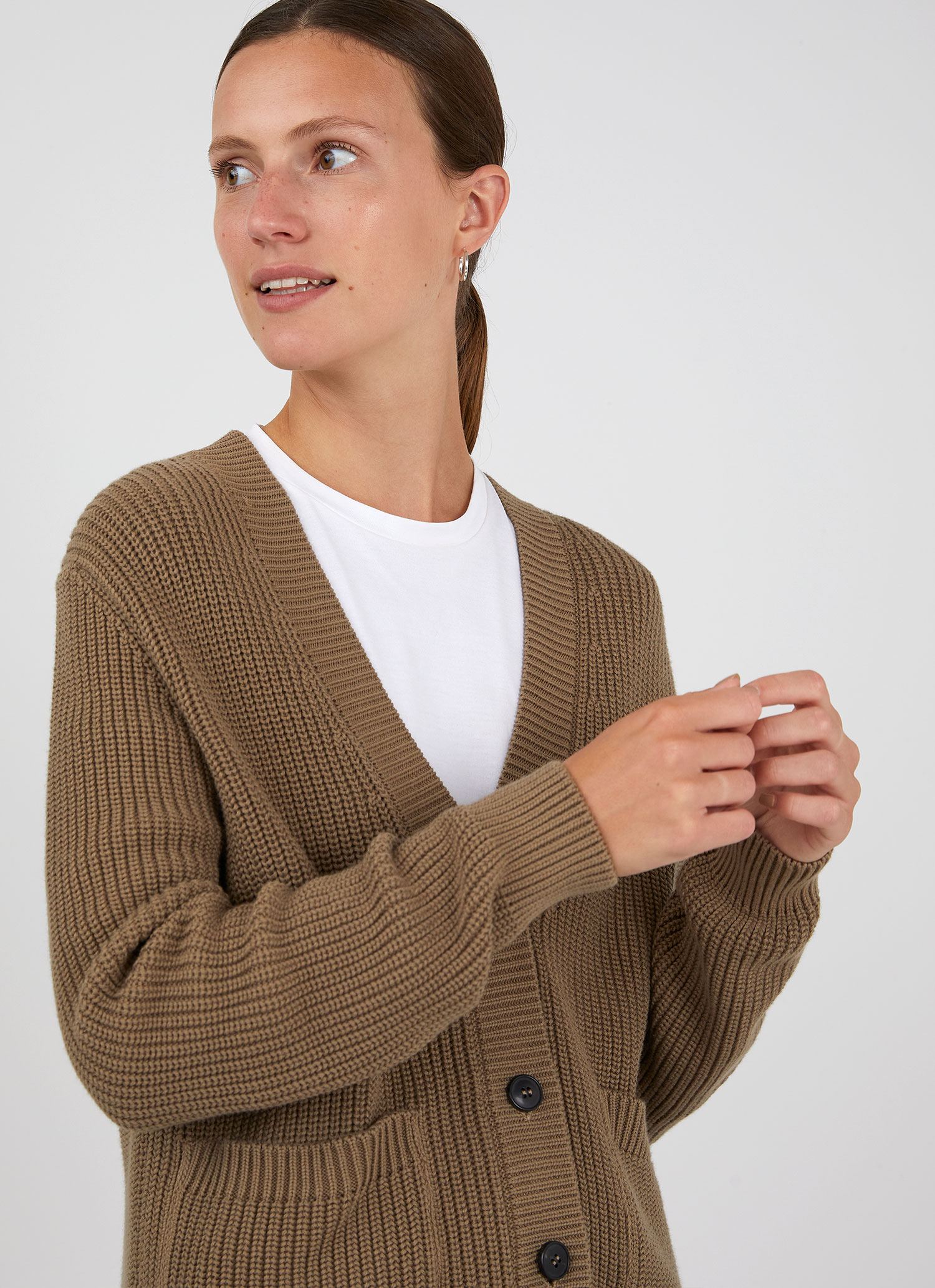 Women's Cotton Cardigan in Dark Tan | Sunspel