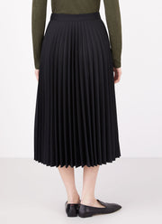 Women's Pleated Skirt in Black